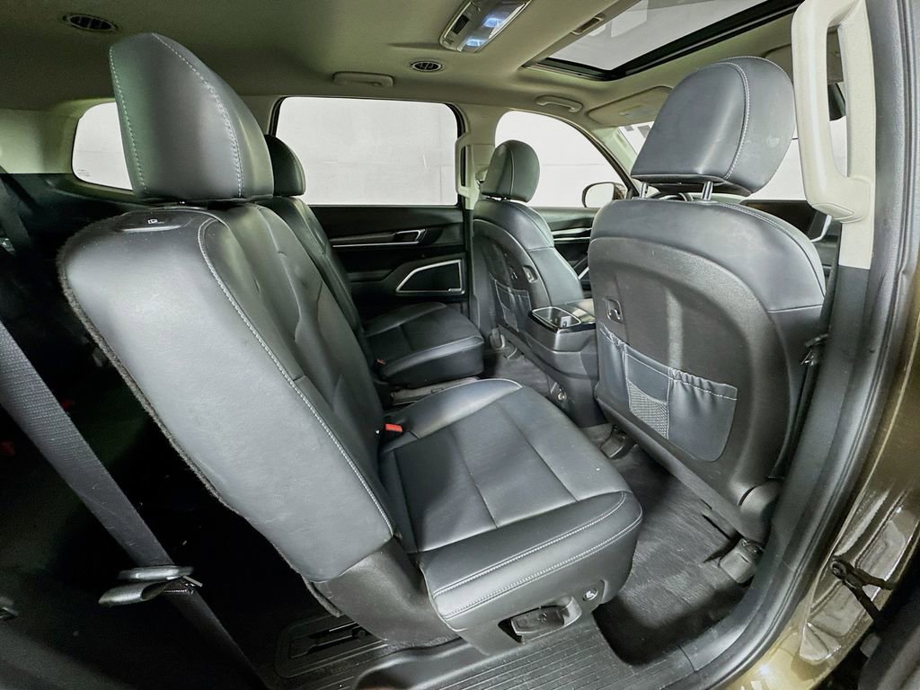 Used 2022 Kia Telluride S image 29