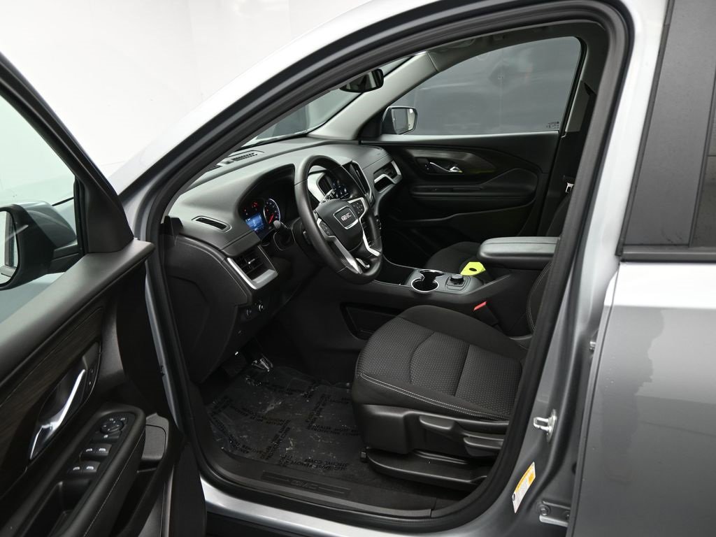 Certified 2024 GMC Terrain SLE image 9