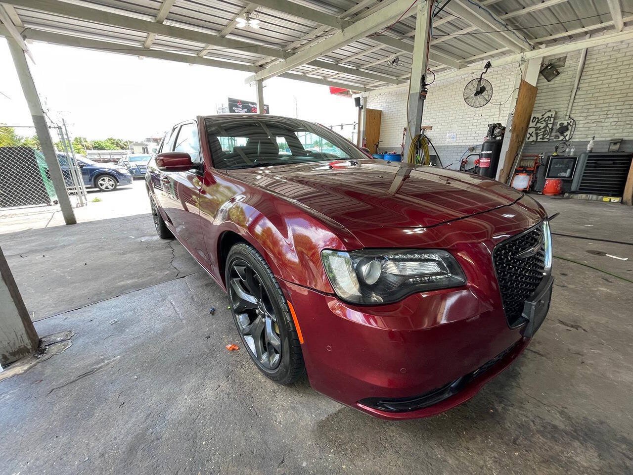 Used 2021 Chrysler 300 S RWD image 4