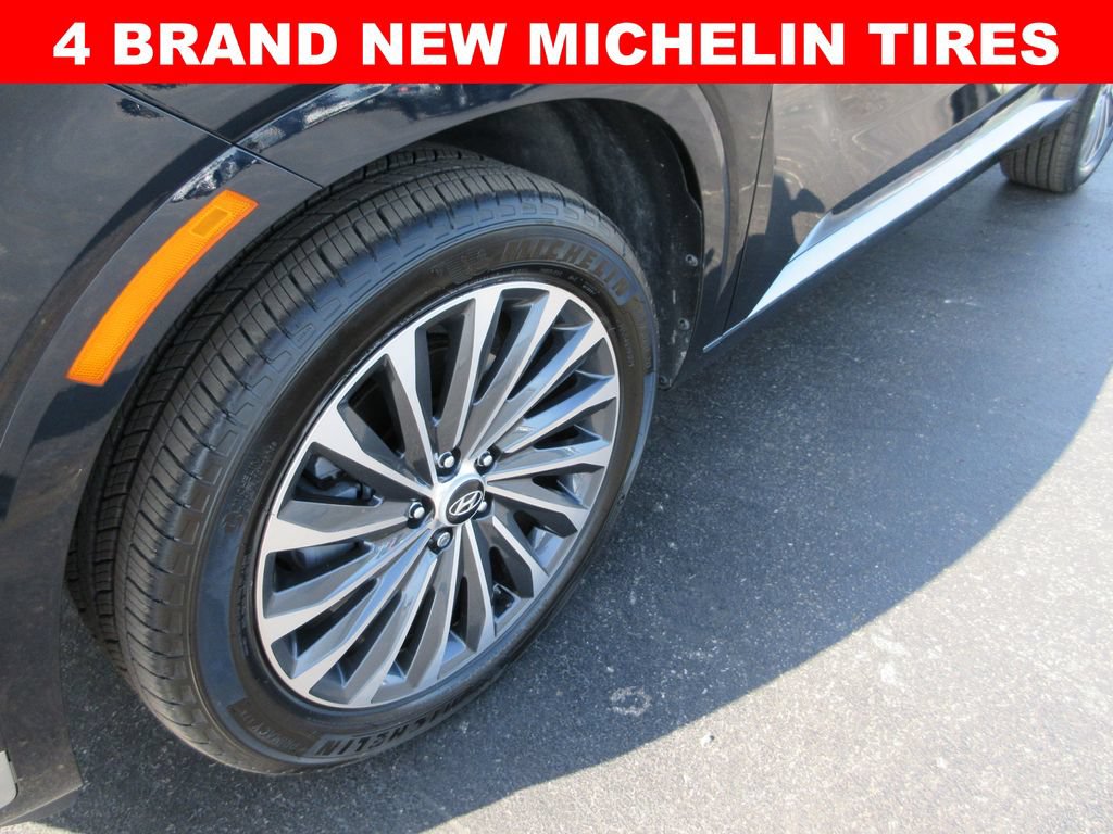 Used 2025 Hyundai Palisade Calligraphy AWD/4WD image 3