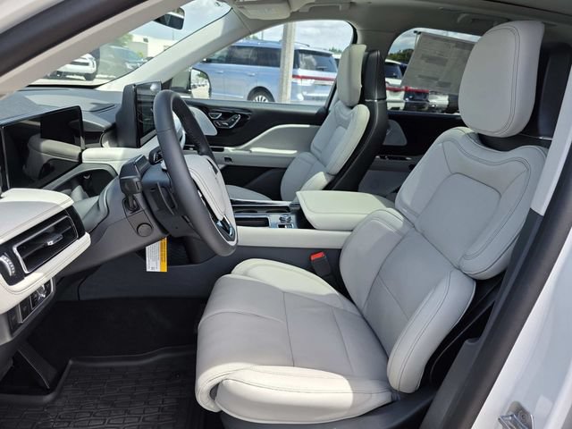 New 2026 Lincoln Aviator Reserve w/ Luxury Package RWD image 8
