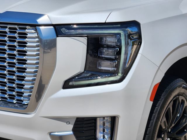 Used 2024 GMC Yukon Denali w/ Advanced Technology Package AWD/4WD image 9