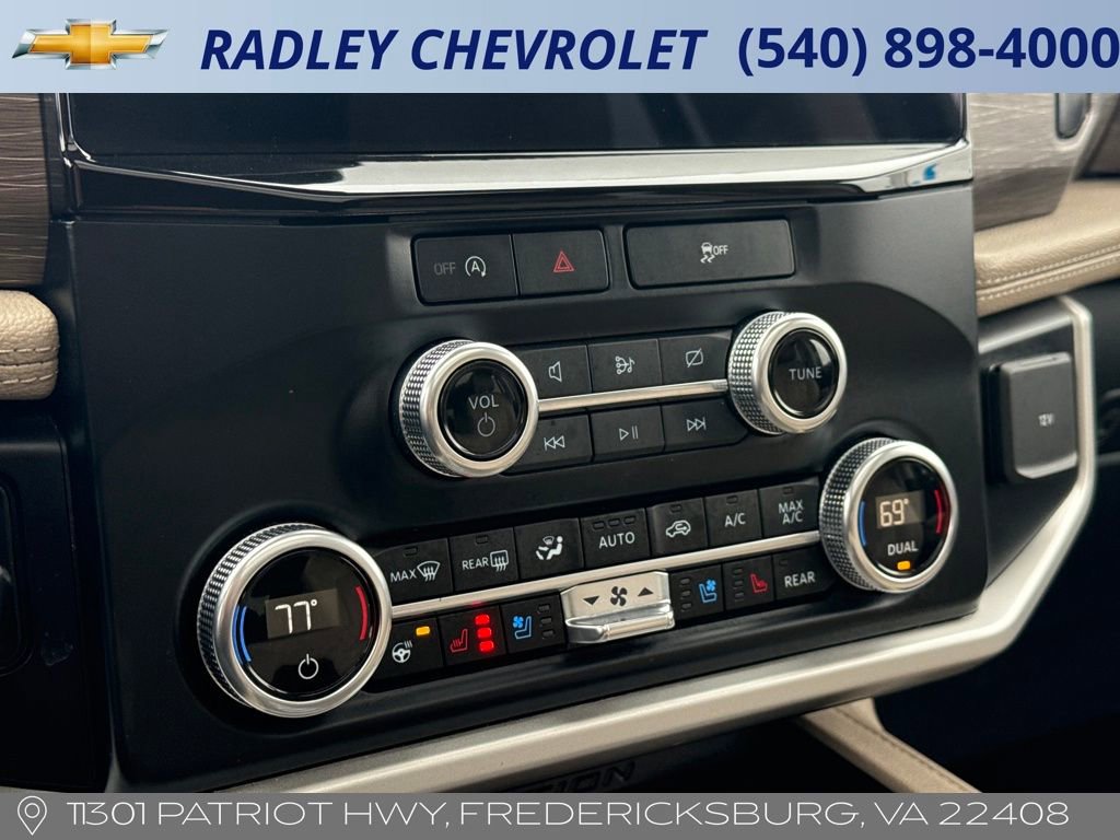 Used 2024 Ford Expedition Limited image 10