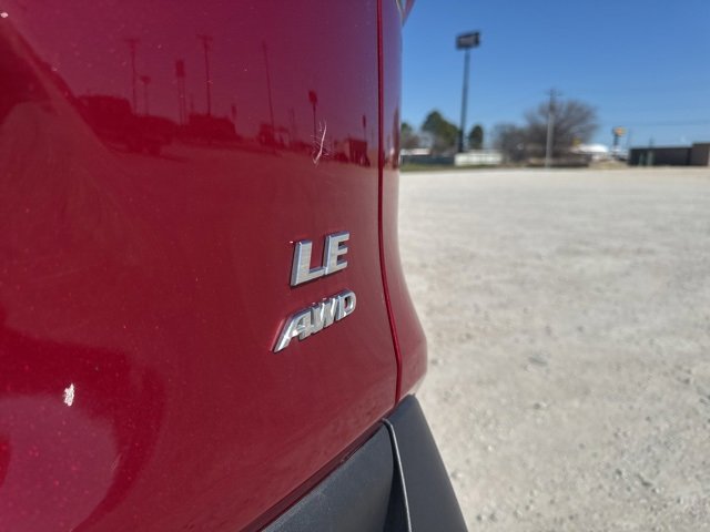 Used 2024 Toyota RAV4 LE image 10