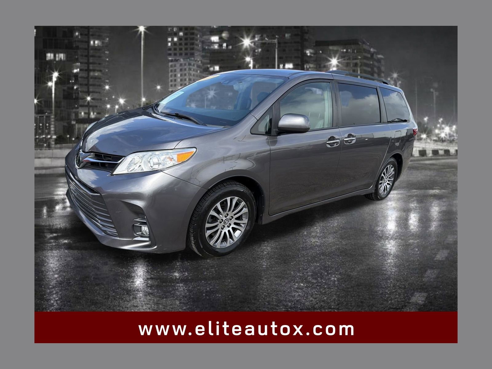 Used 2019 Toyota Sienna XLE FWD image 1