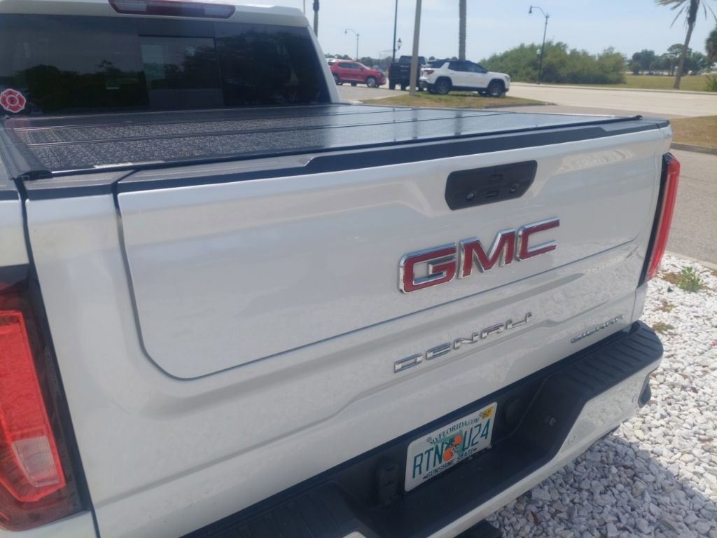 Used 2022 GMC Sierra 1500 Denali w/ Driver Alert Package II image 6