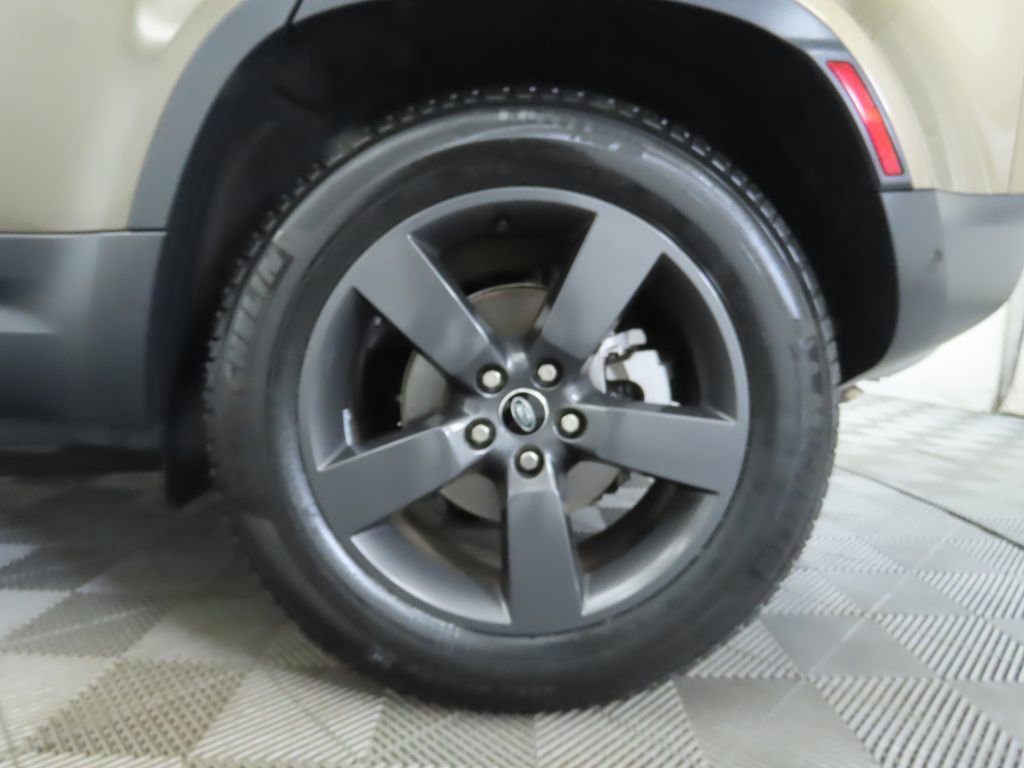 Certified 2021 Land Rover Defender 110 S image 32