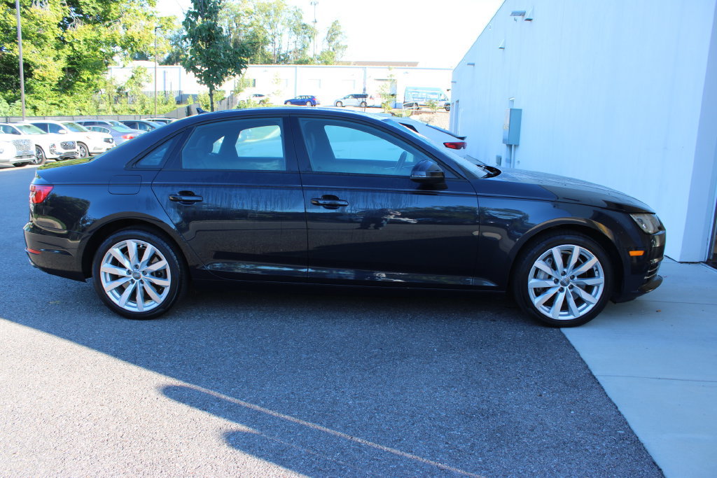 Used 2017 Audi A4 2.0T Premium w/ Convenience Package AWD/4WD image 32