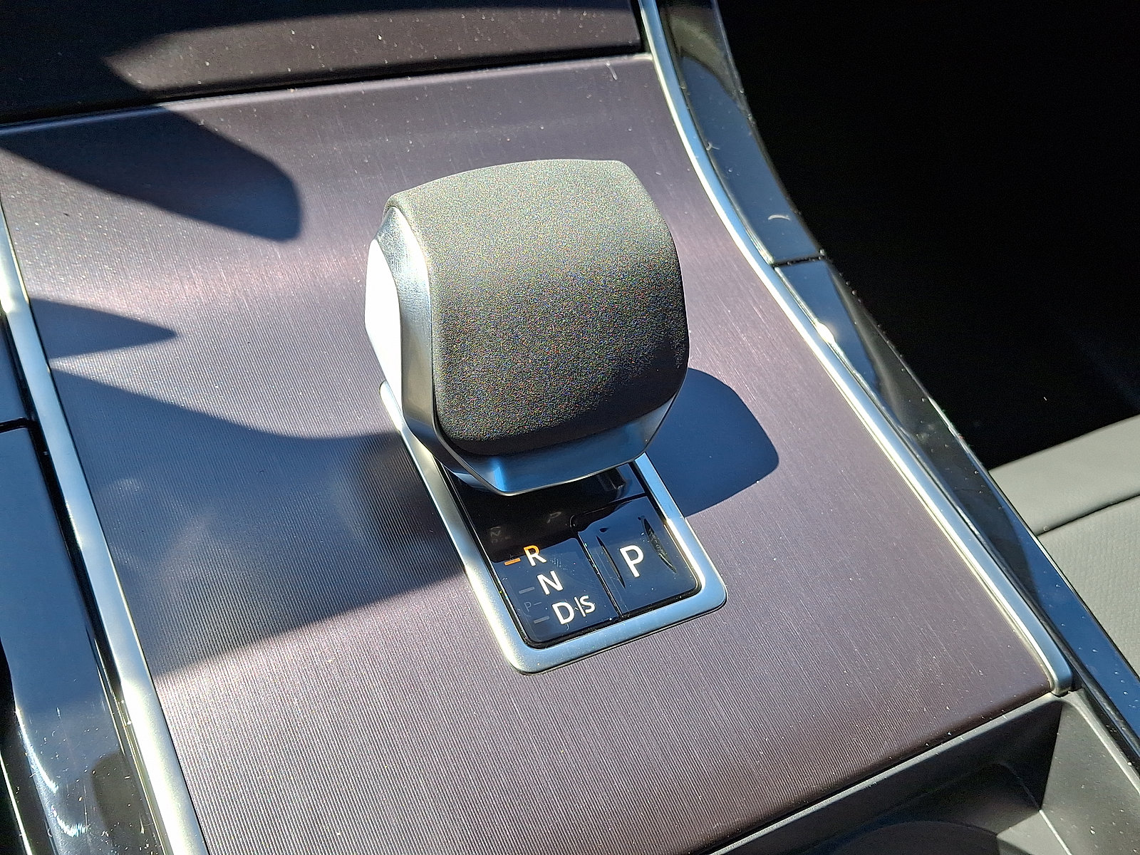 Certified 2026 Land Rover Range Rover Velar Dynamic SE image 10