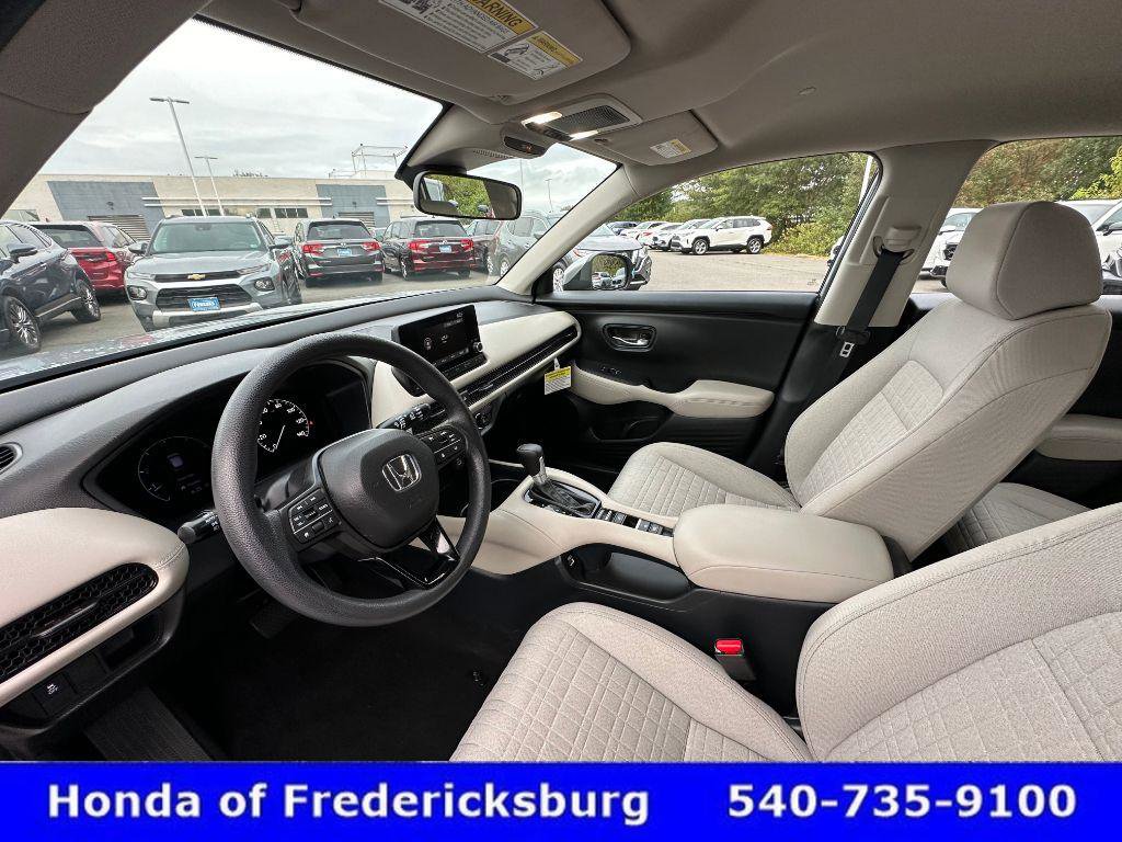 Used 2023 Honda HR-V LX image 16