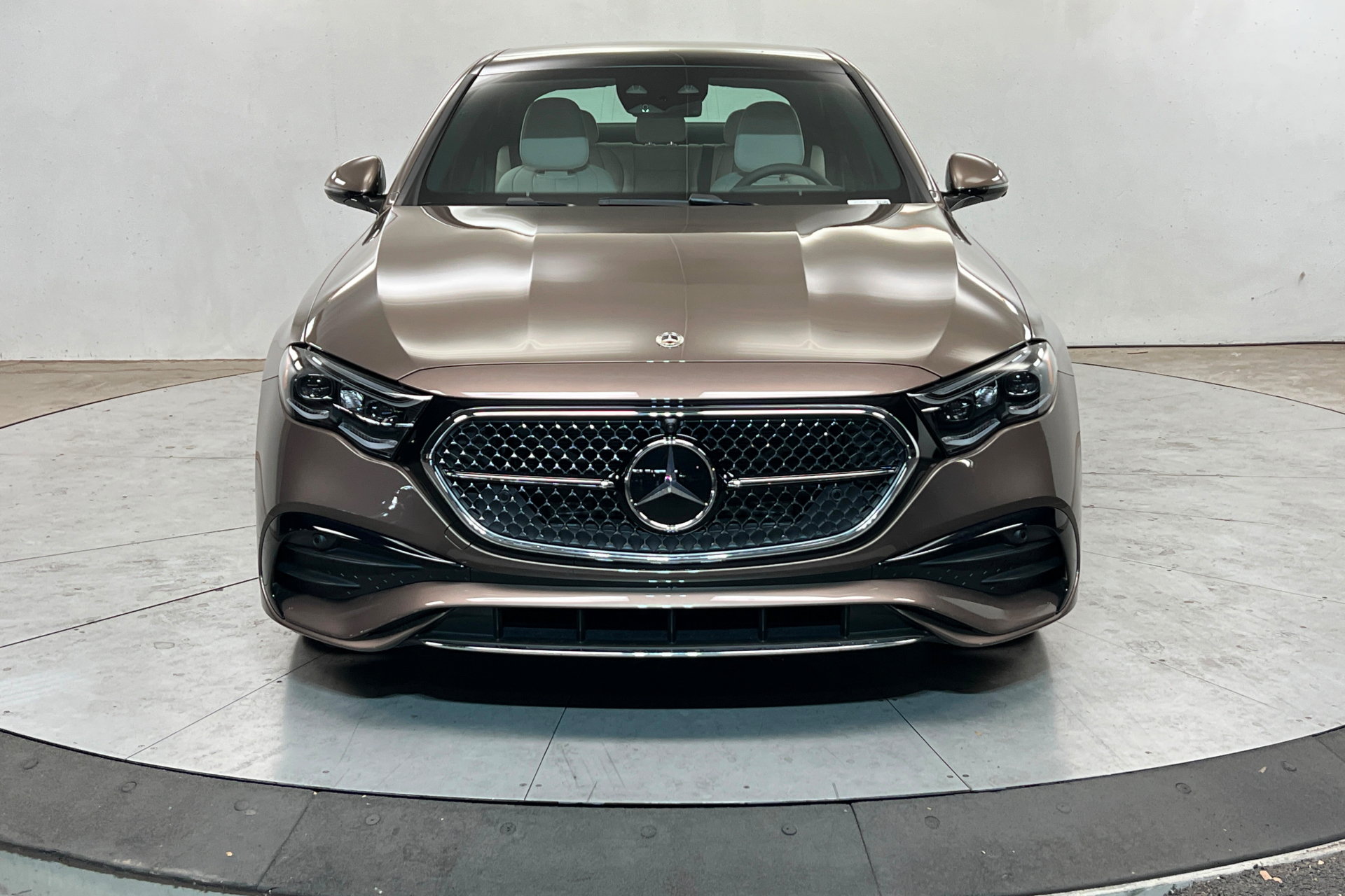 New 2026 Mercedes-Benz E 350 4MATIC Sedan image 8