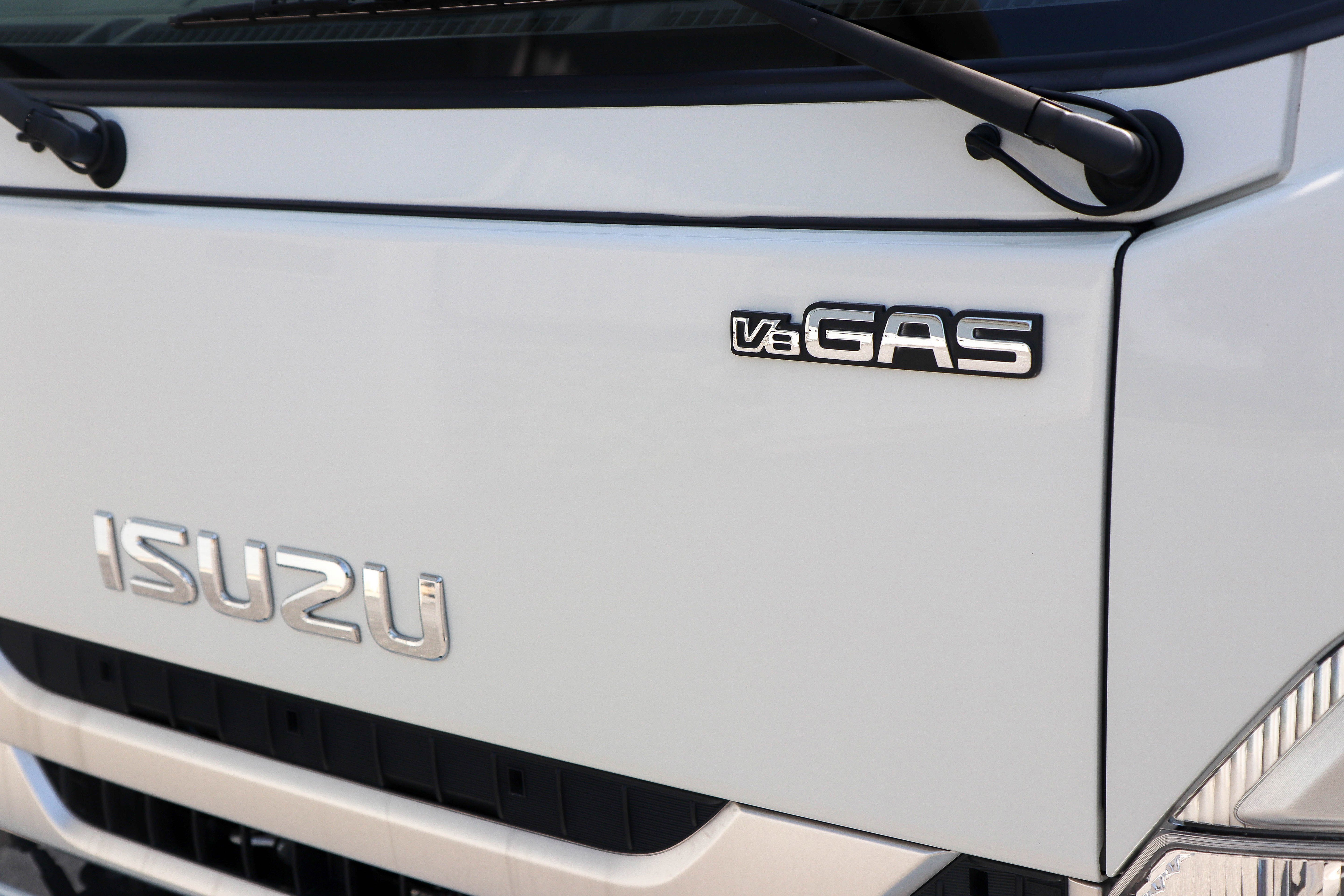 Used 2024 Isuzu NPR image 35