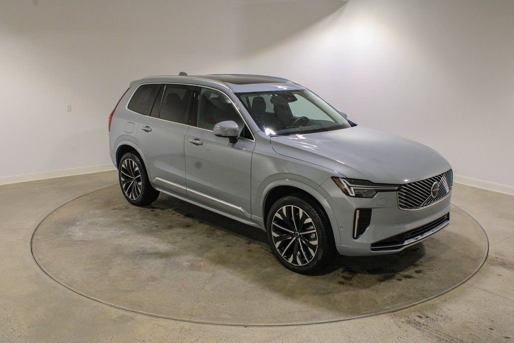 Used 2026 Volvo XC90 B6 Plus w/ Protection Package Premier image 7