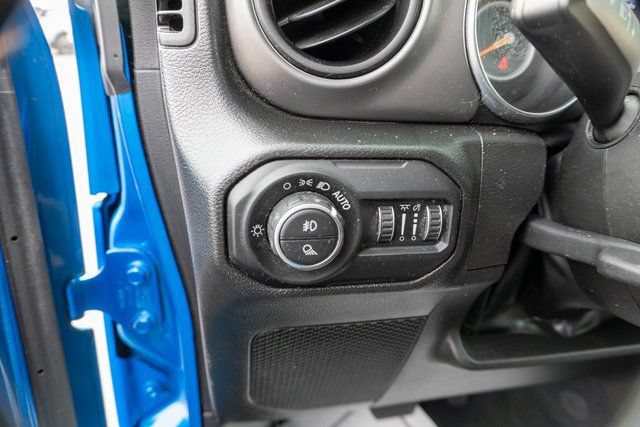 Used 2022 Jeep Gladiator Sport AWD/4WD image 17