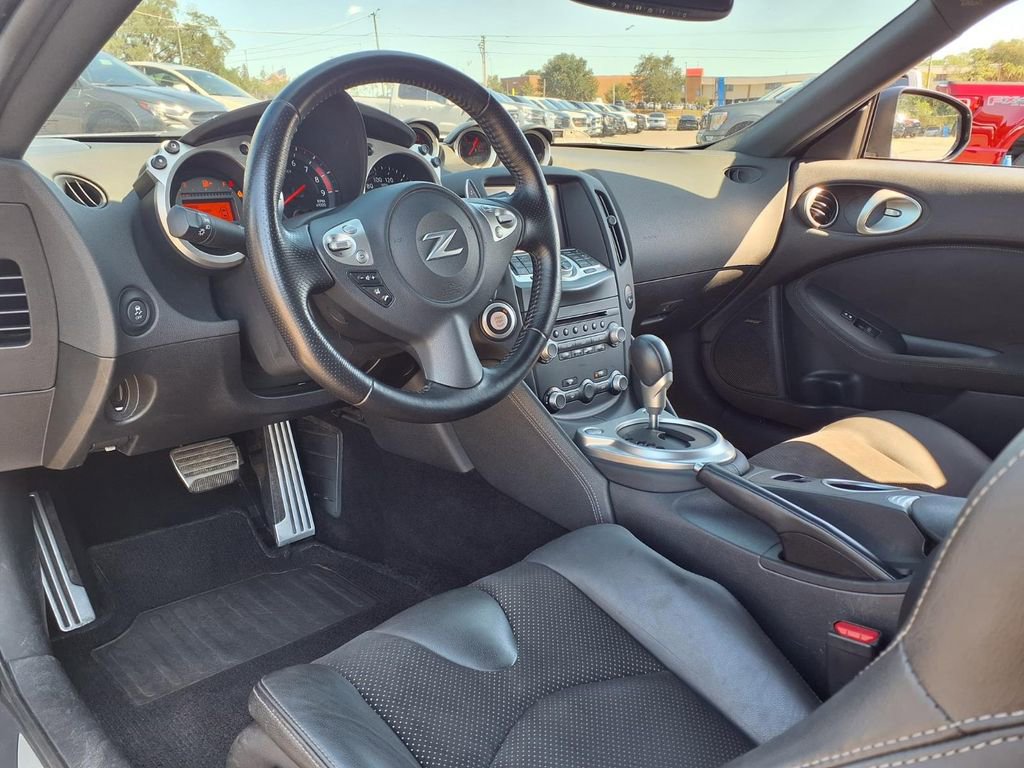 Used 2019 Nissan 370Z Touring Sport RWD image 15