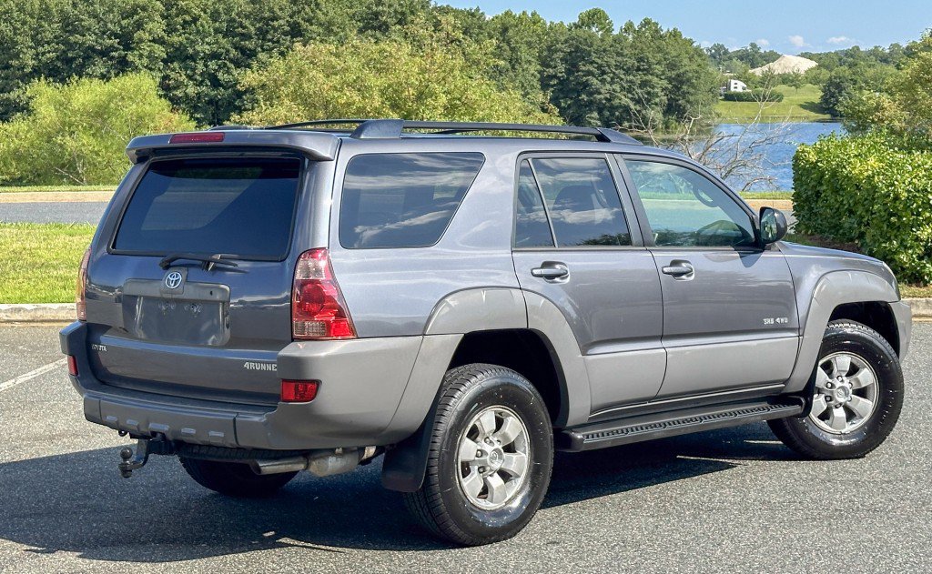 Used 2003 Toyota 4Runner SR5 AWD/4WD image 13