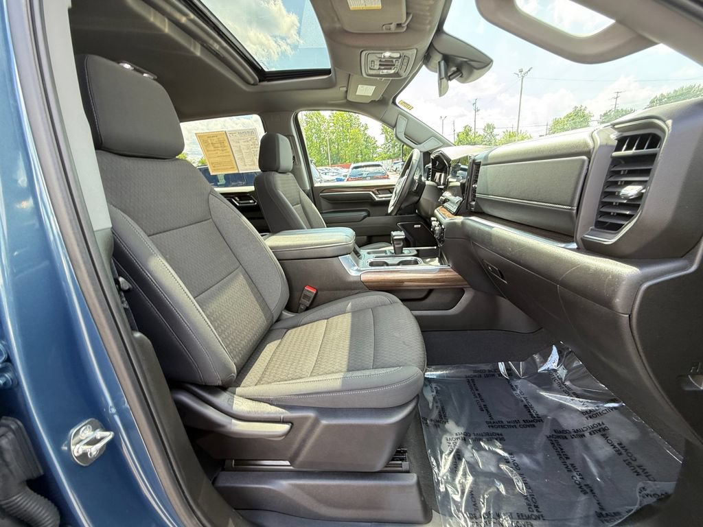 Used 2024 Chevrolet Silverado 1500 RST w/ Convenience Package II AWD/4WD image 27