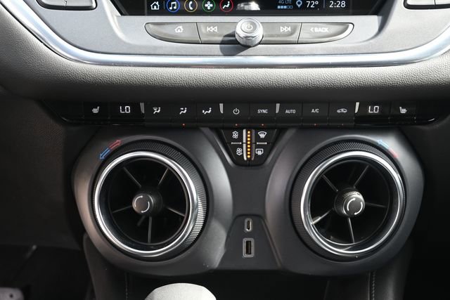 Used 2022 Chevrolet Blazer LT image 18