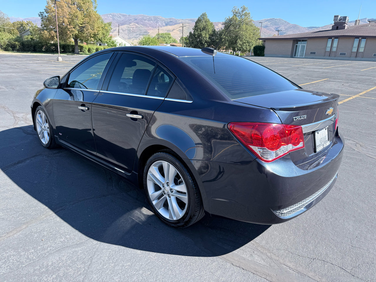 Used 2016 Chevrolet Cruze LTZ w/ Sun, Sound and Sport Package image 3