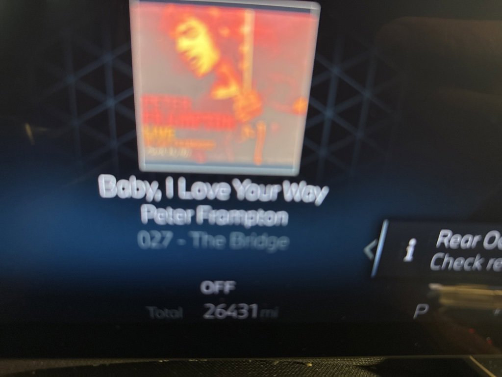 Used 2023 BMW 740i w/ Parking Assistance Package image 15