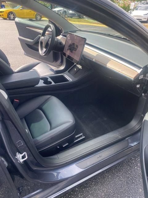 Used 2023 Tesla Model 3 Standard Range RWD image 19