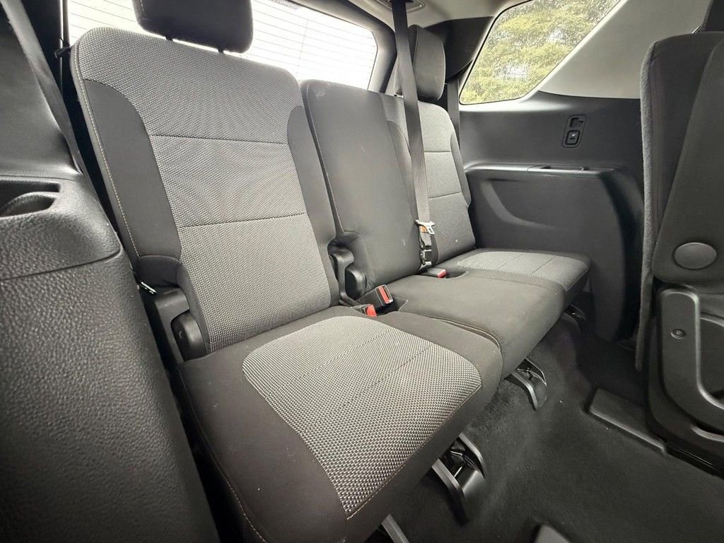 Used 2018 Chevrolet Traverse LT image 13