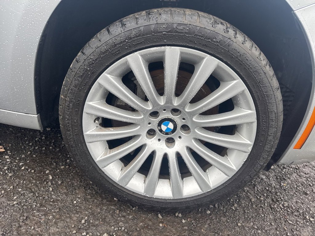 Used 2011 BMW 535i xDrive image 14