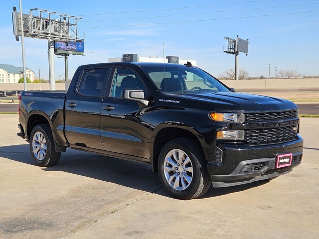 Used 2022 Chevrolet Silverado 1500 Custom image 3