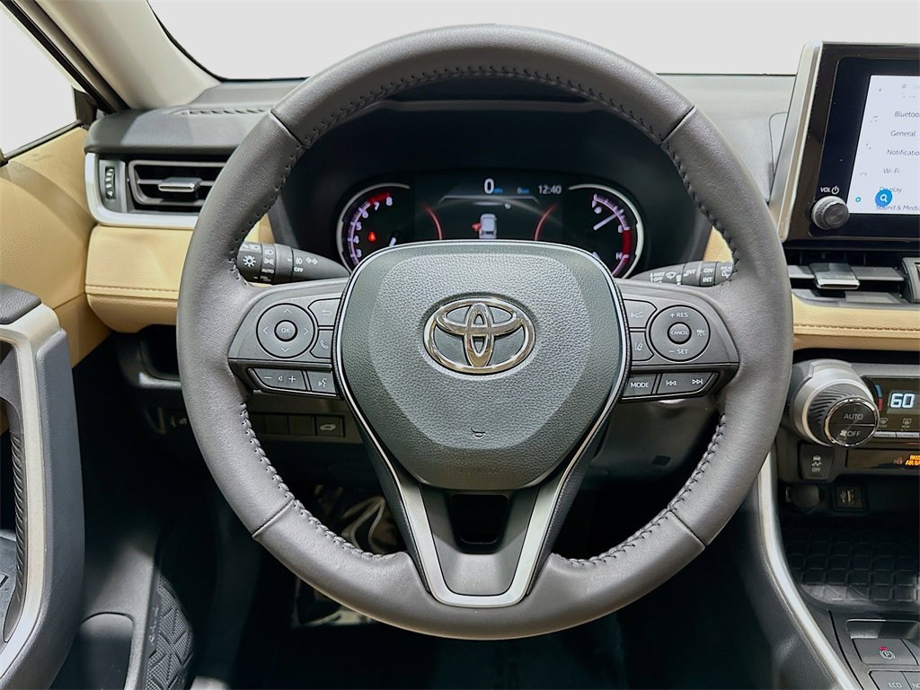 Used 2025 Toyota RAV4 XLE Premium image 11