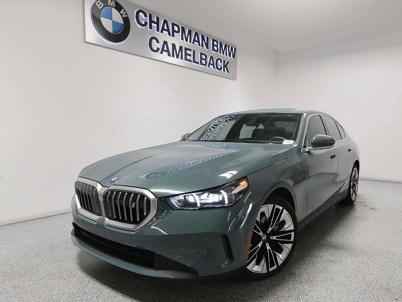 Certified 2025 BMW i5 eDrive40i w/ Premium Package image 1