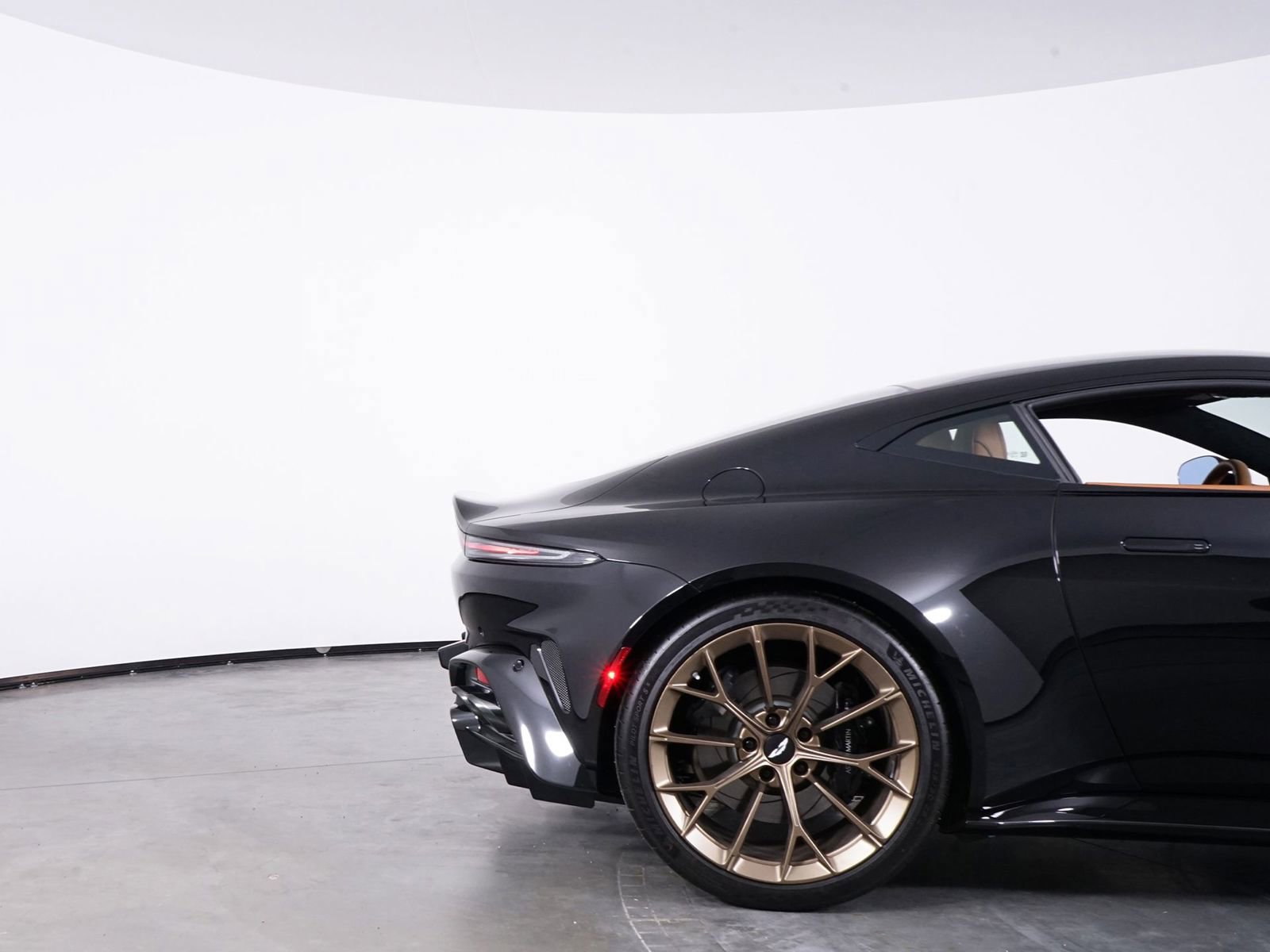 New 2026 Aston Martin V8 Vantage Coupe image 23