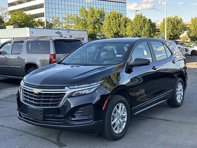 Used 2024 Chevrolet Equinox LS AWD/4WD image 5