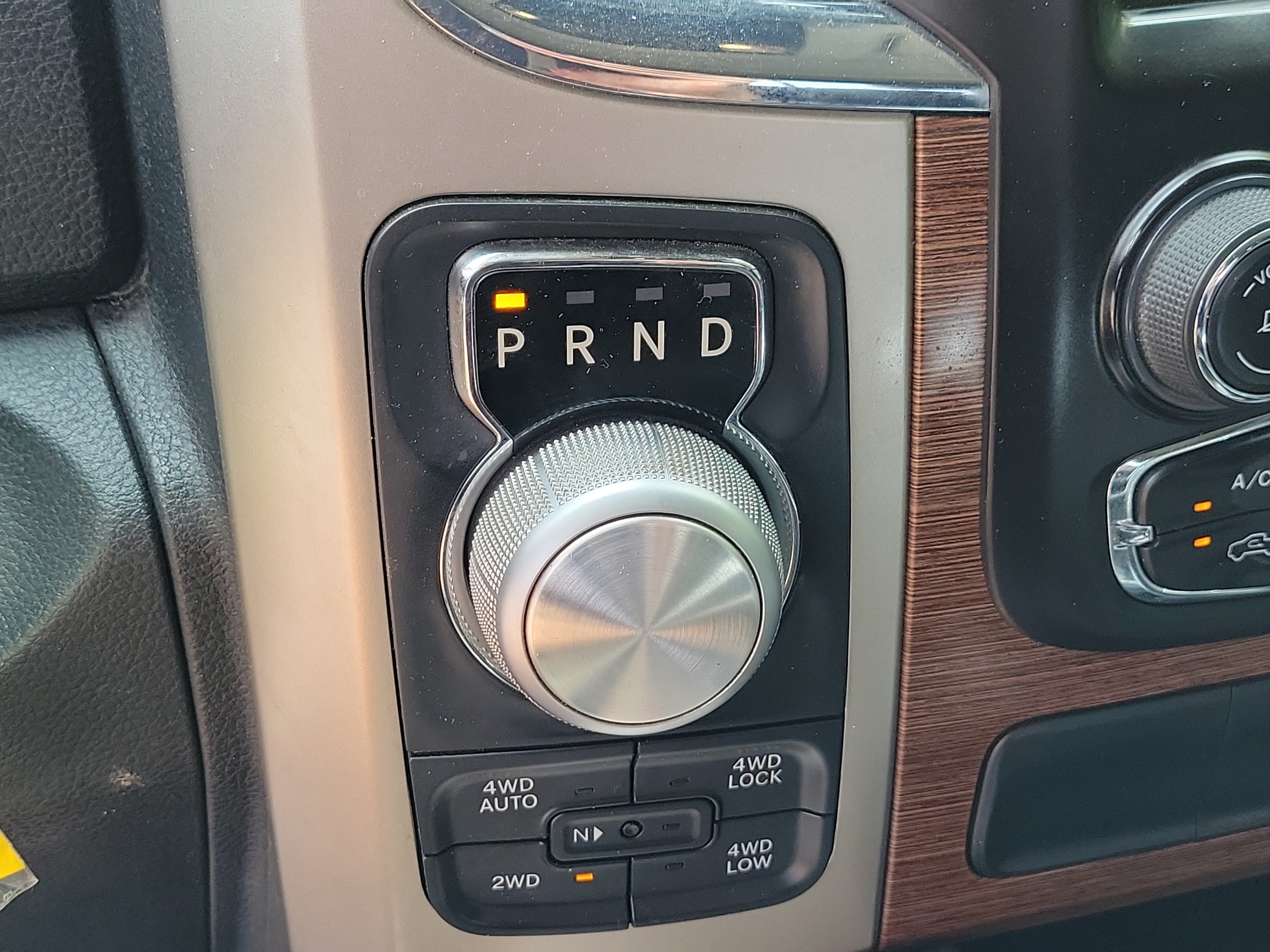 Used 2016 RAM 1500 Laramie AWD/4WD image 28