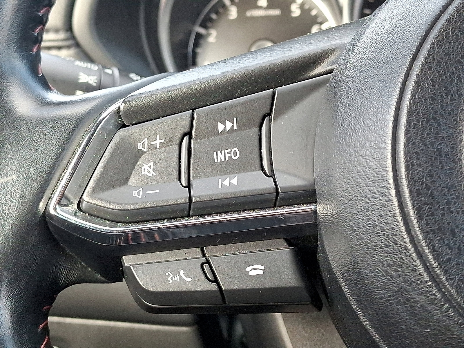 Certified 2023 MAZDA CX-5 Carbon Edition image 23