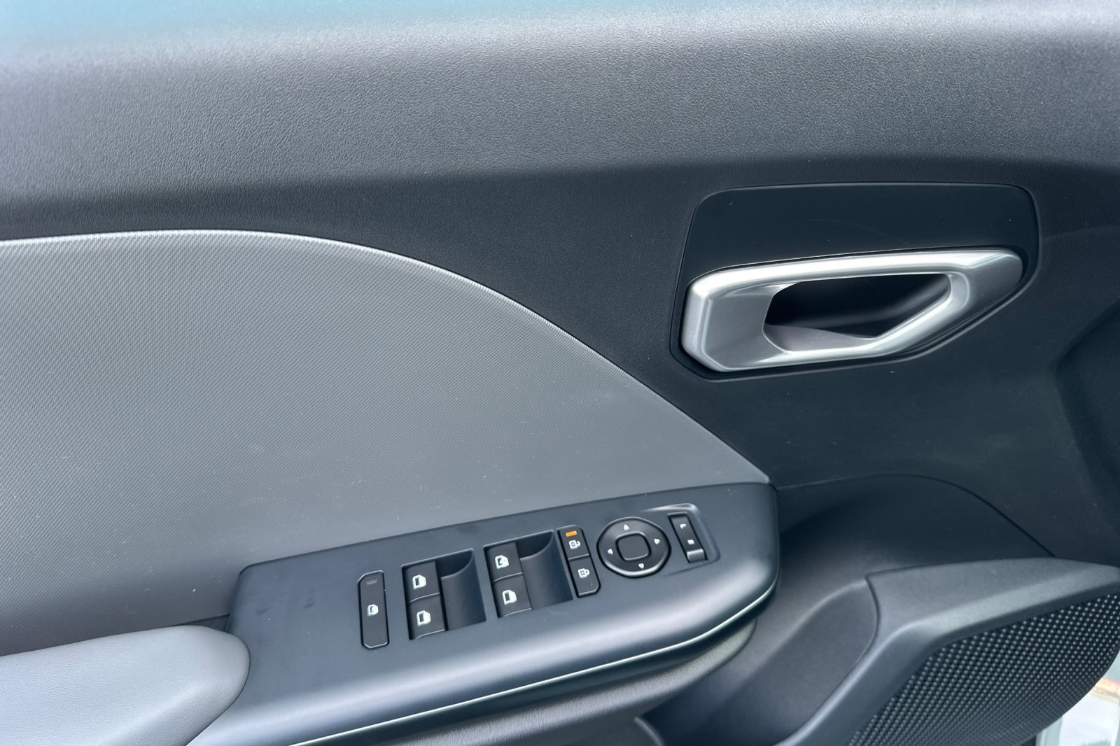 New 2026 Kia K4 FWD image 11