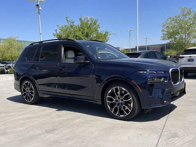 Used 2026 BMW X7 M60i AWD/4WD image 4