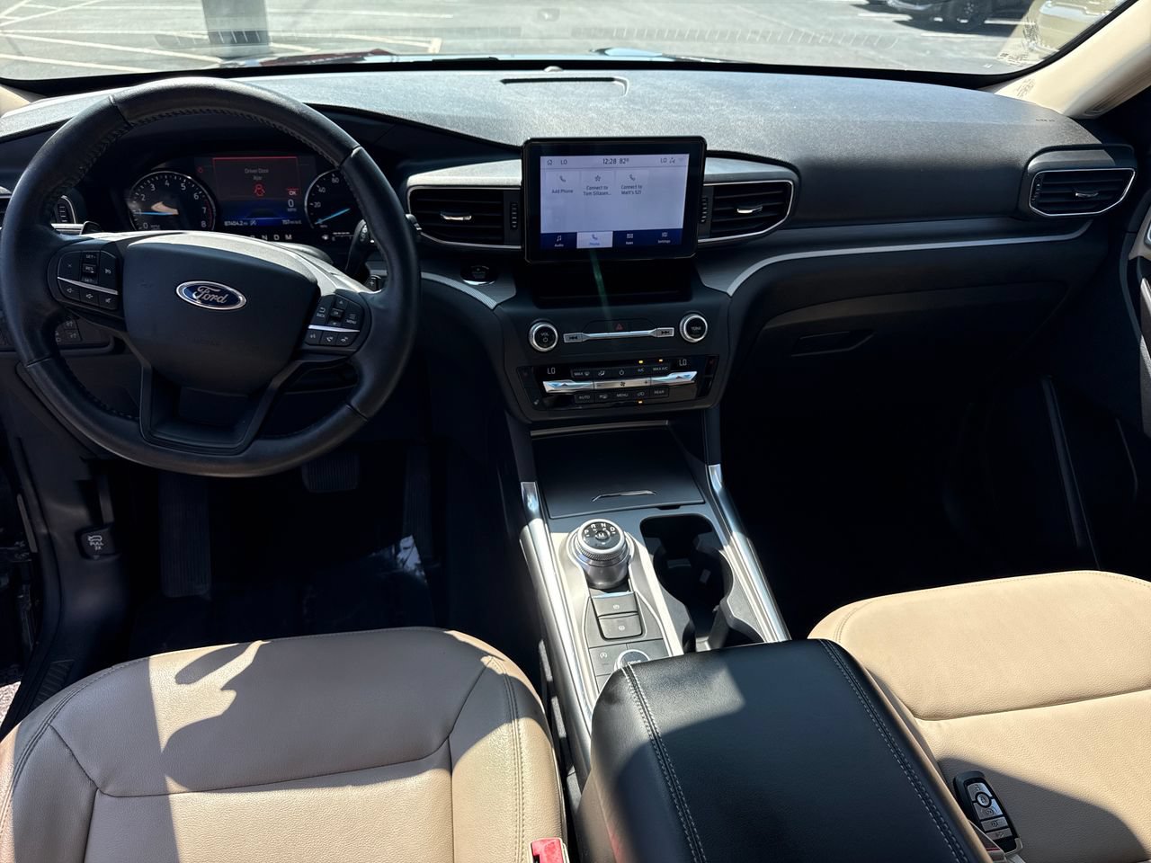 Used 2020 Ford Explorer XLT w/ Equipment Group 202A AWD/4WD image 16