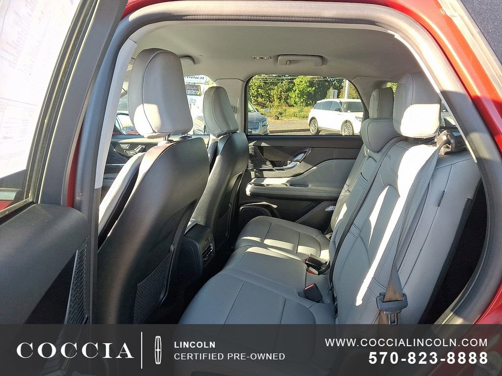 Certified 2022 Lincoln Corsair AWD w/ Equipment Group 101A image 10
