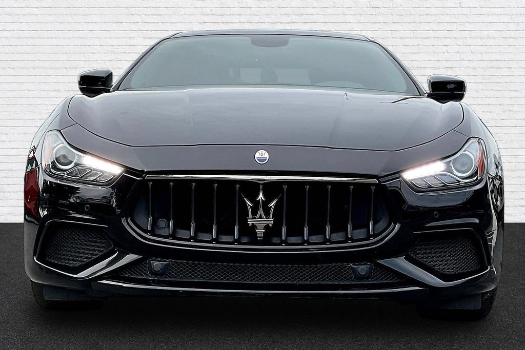 Used 2021 Maserati Ghibli RWD image 2