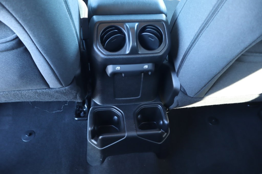 Used 2025 Jeep Wrangler Unlimited Sport AWD/4WD image 33