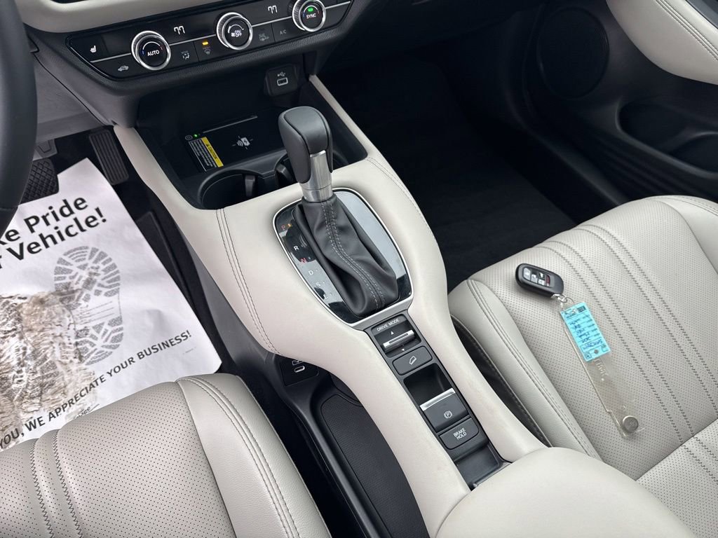 Used 2025 Honda HR-V EX-L image 24