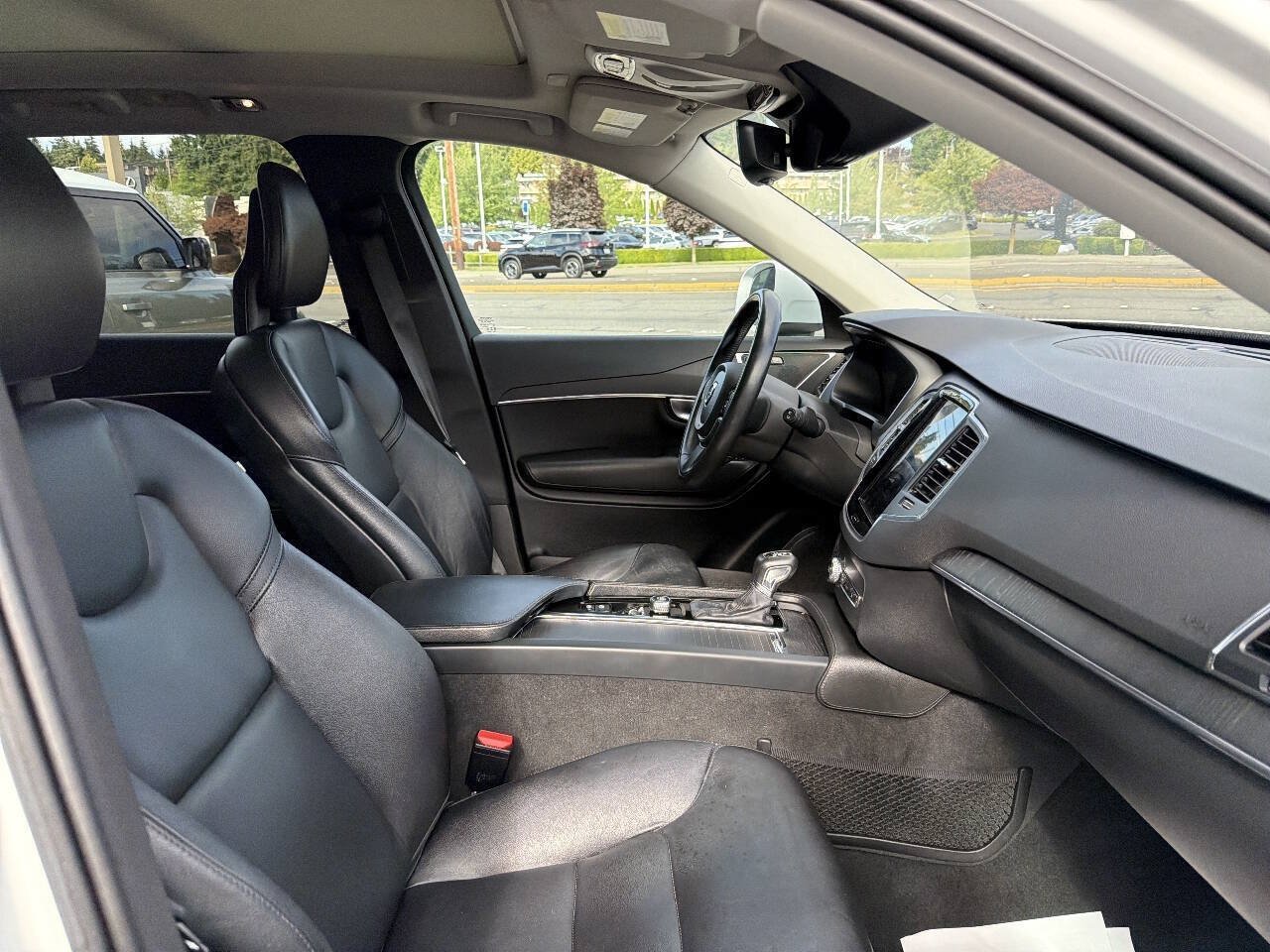 Used 2020 Volvo XC90 T5 Momentum AWD/4WD image 20