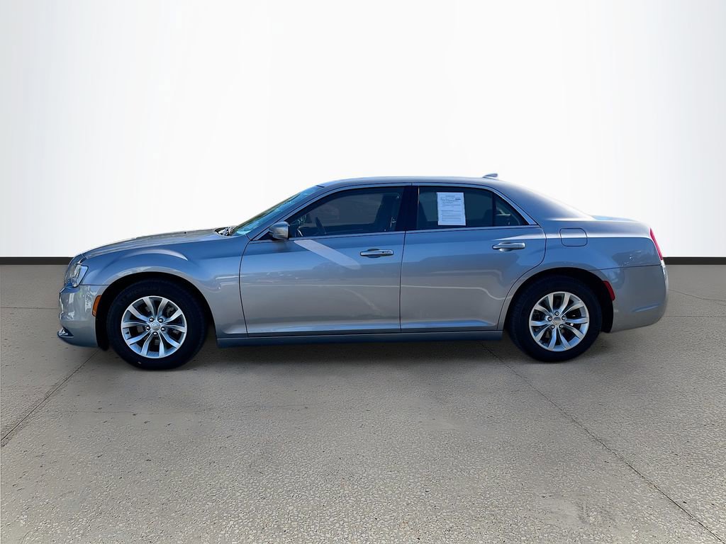 Certified 2018 Chrysler 300 Touring image 4
