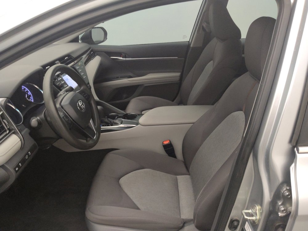 Used 2019 Toyota Camry LE image 17