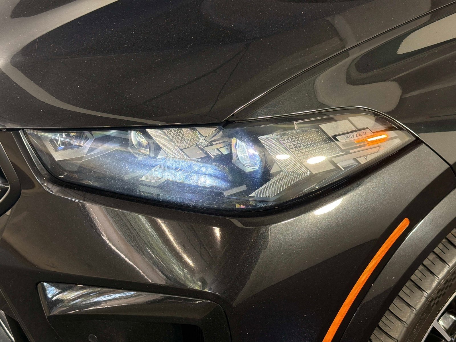 Used 2025 BMW X6 M Competition image 10