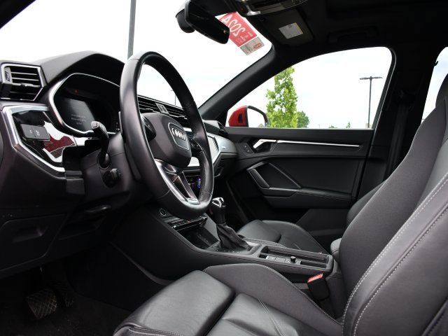 Used 2024 Audi Q3 2.0T Premium Plus AWD/4WD image 17