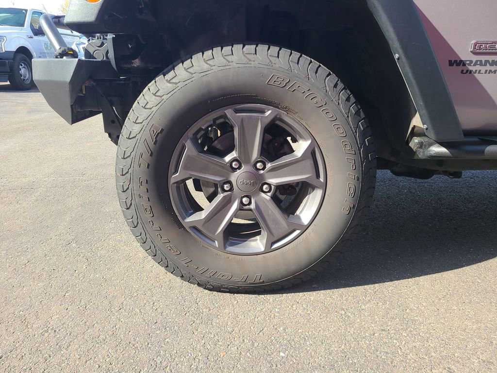 Used 2017 Jeep Wrangler Unlimited Rubicon AWD/4WD image 20