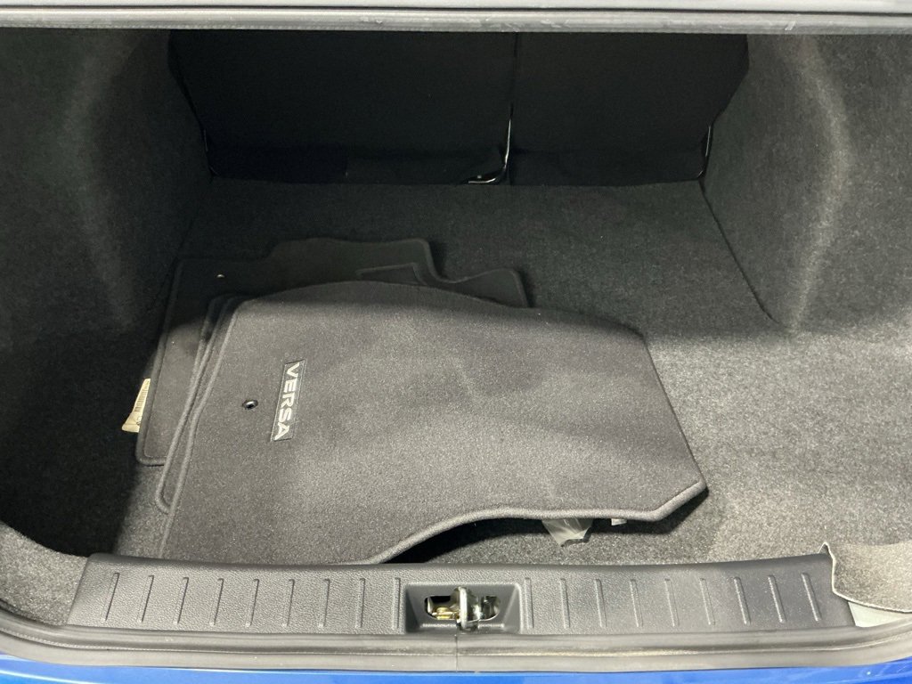 Used 2022 Nissan Versa S image 21