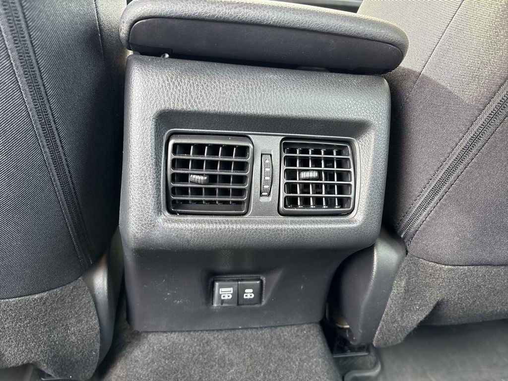 Used 2025 Toyota Camry LE image 23