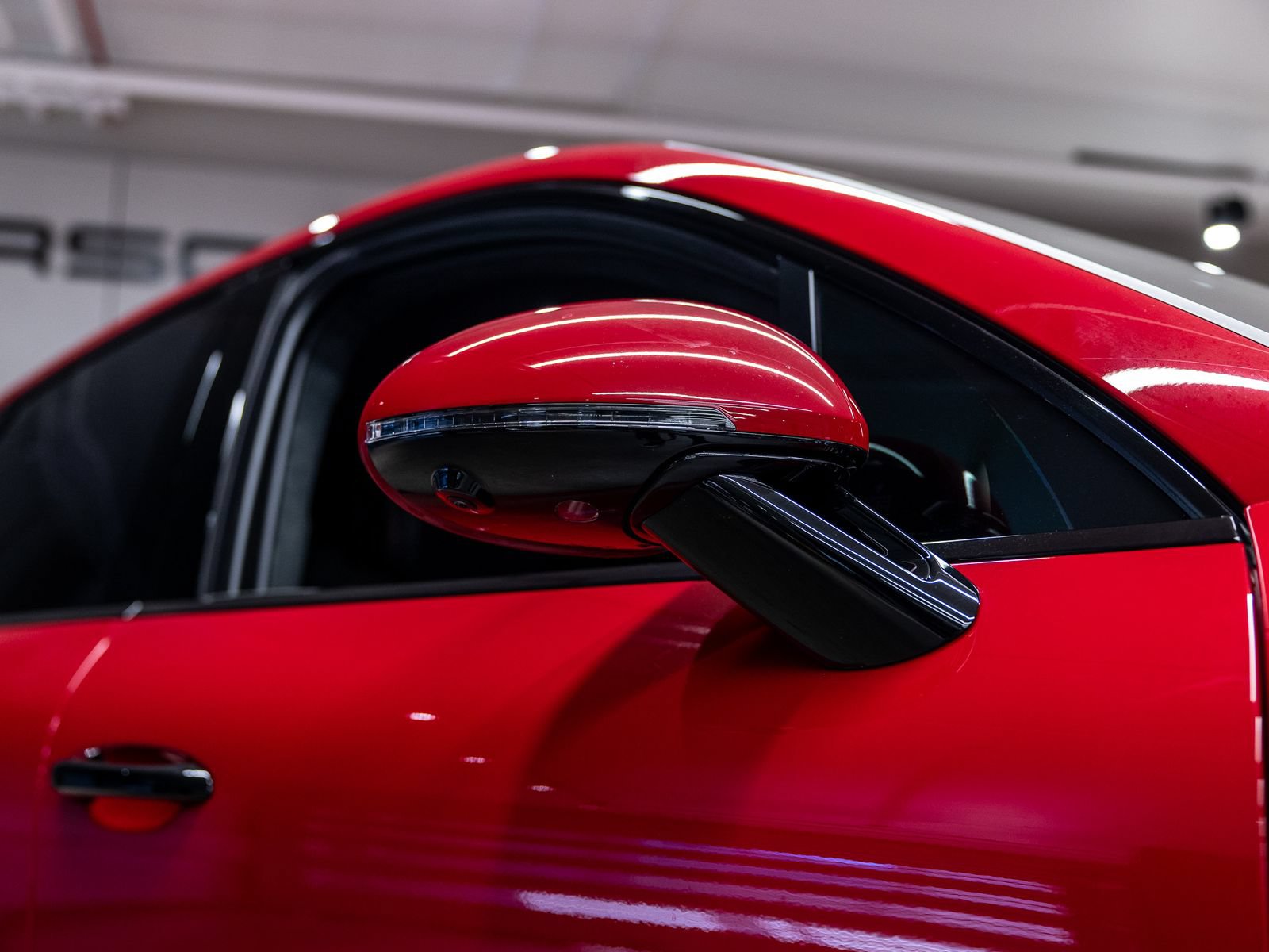 Certified 2024 Porsche Macan GTS AWD/4WD image 19